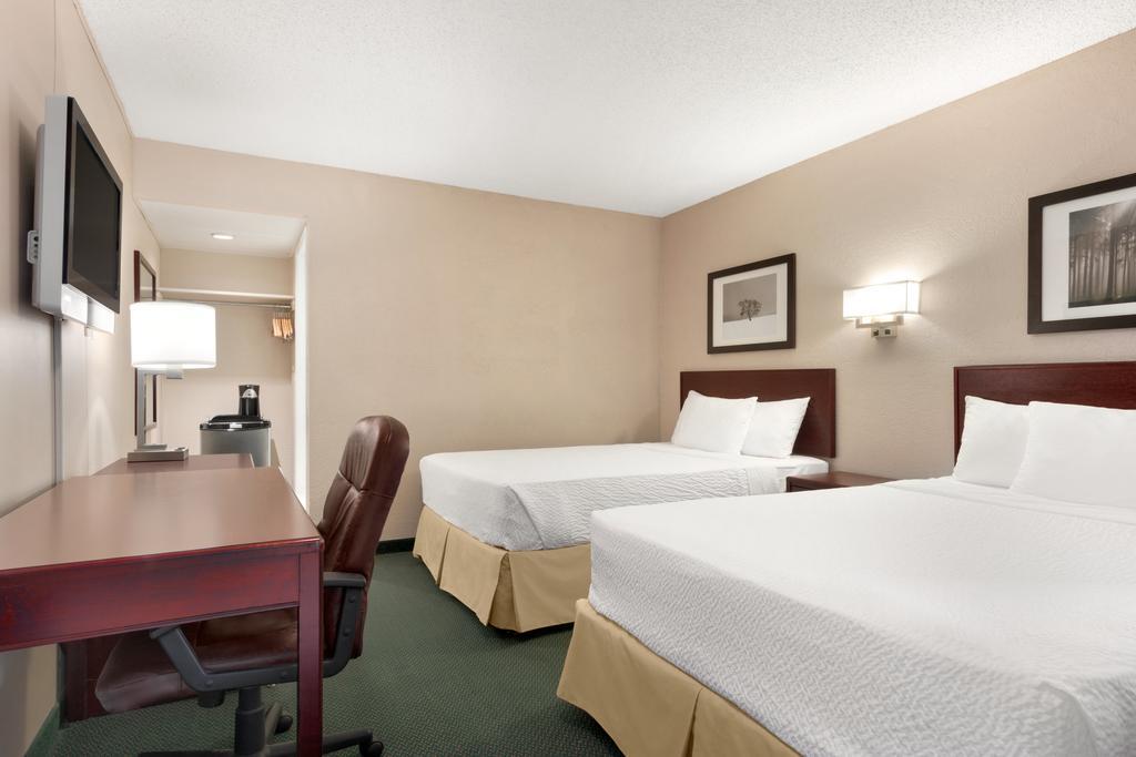 Hotel Days By Wyndham Lethbridge